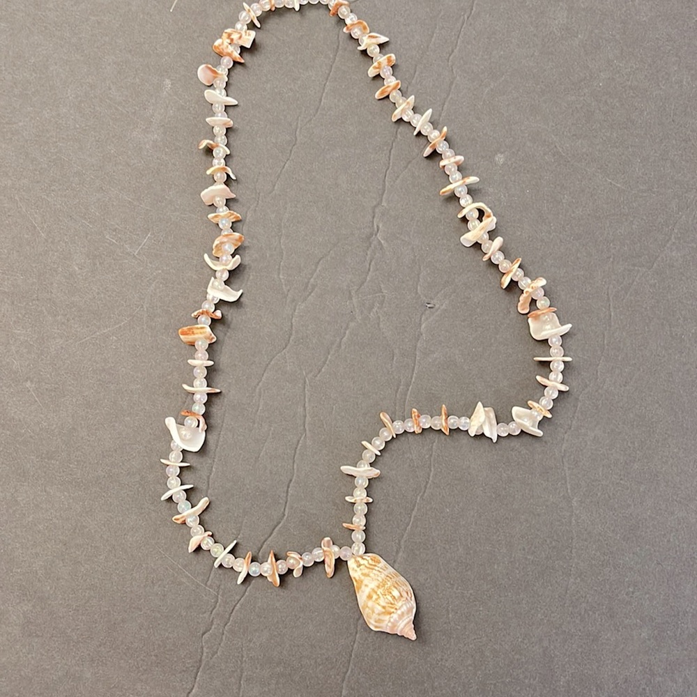 Seashell Necklace - Picture 6 of 6